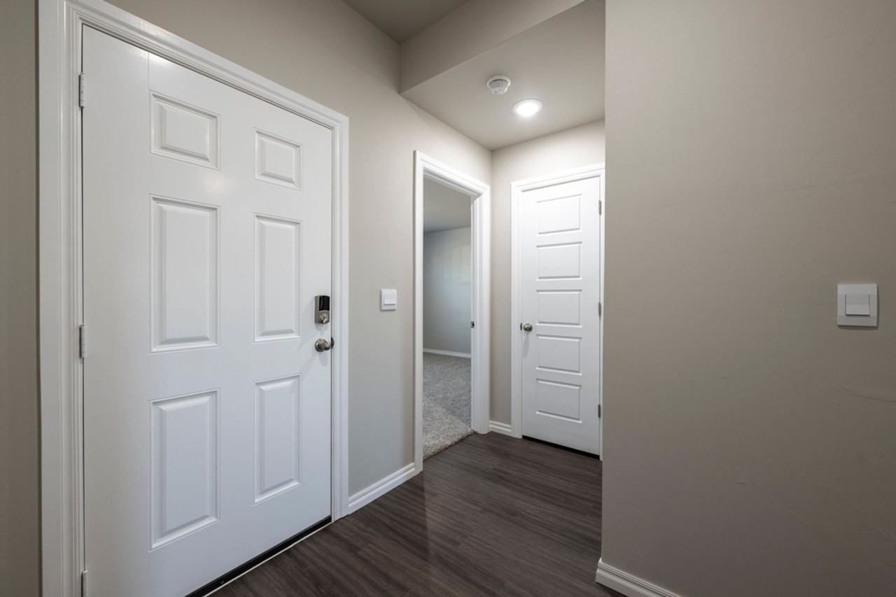 12537 Bending Brook Dr - Photo 3 of 26