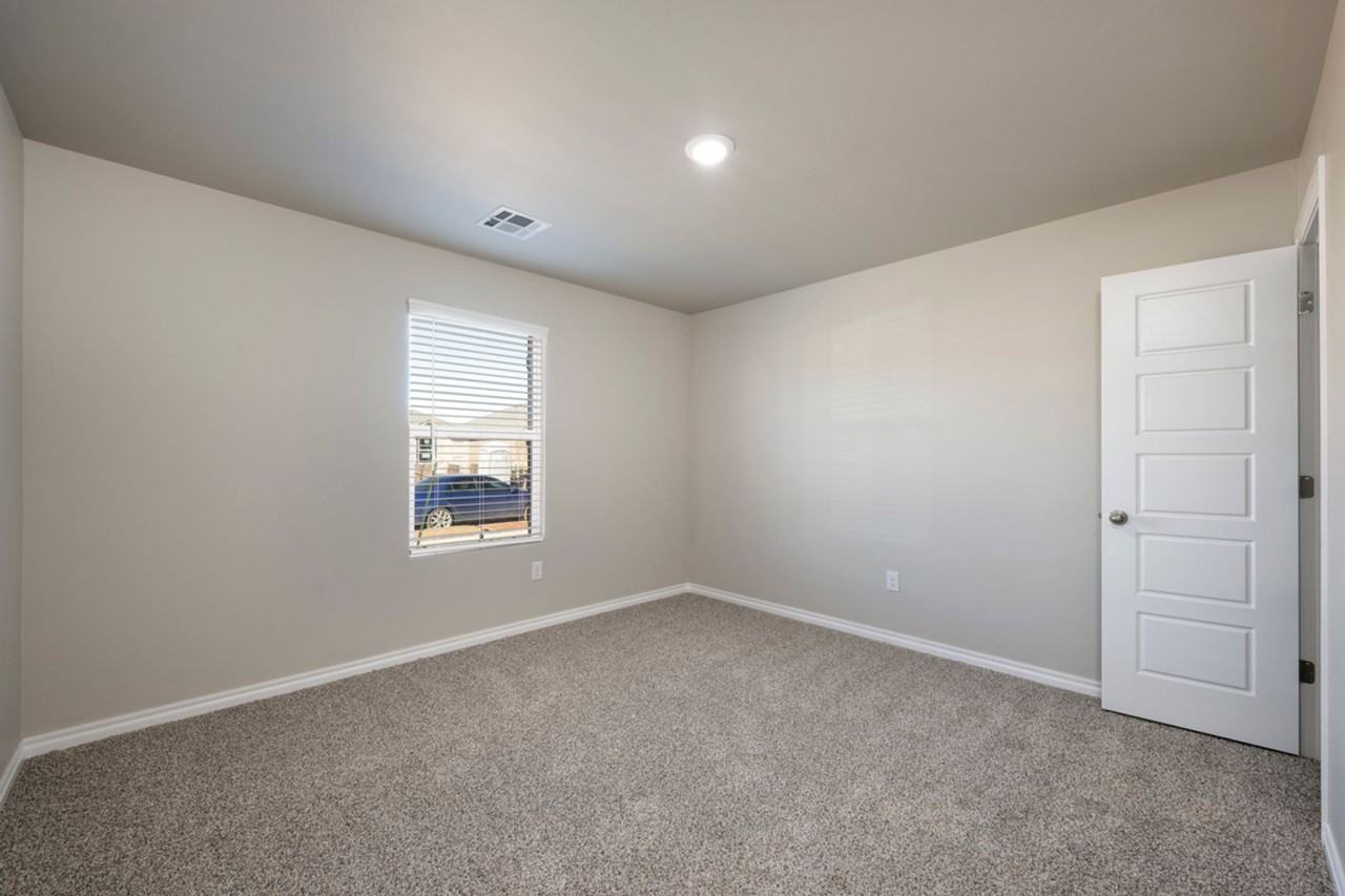 12537 Bending Brook Dr - Photo 4 of 26