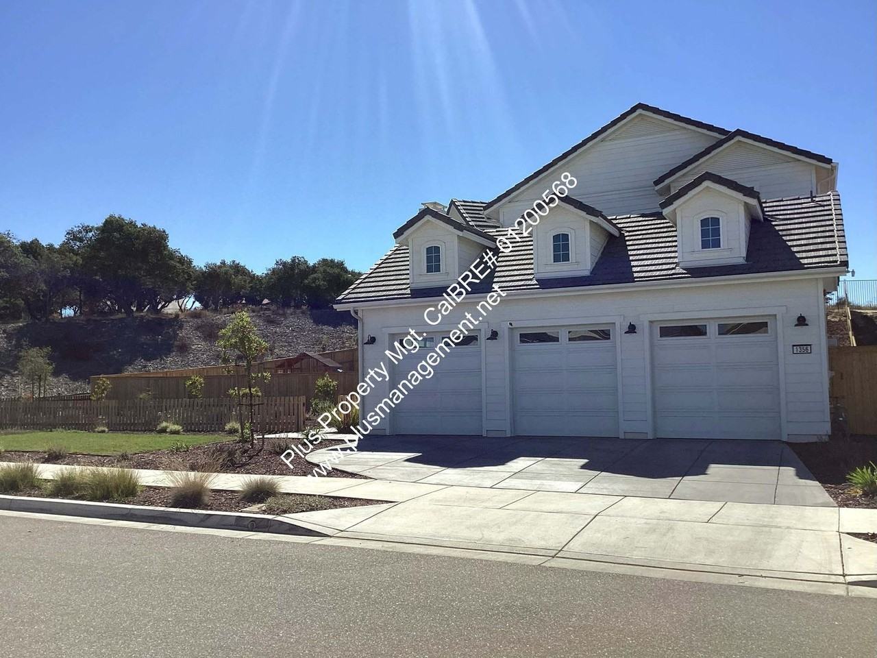 1356 Joshua Ct - Photo 2 of 50