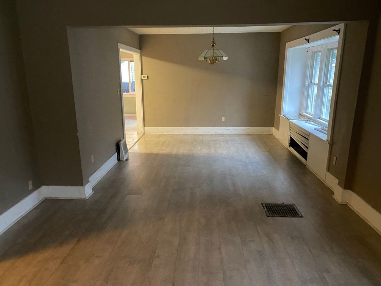 1055 Murray Avenue - Photo 3 of 13