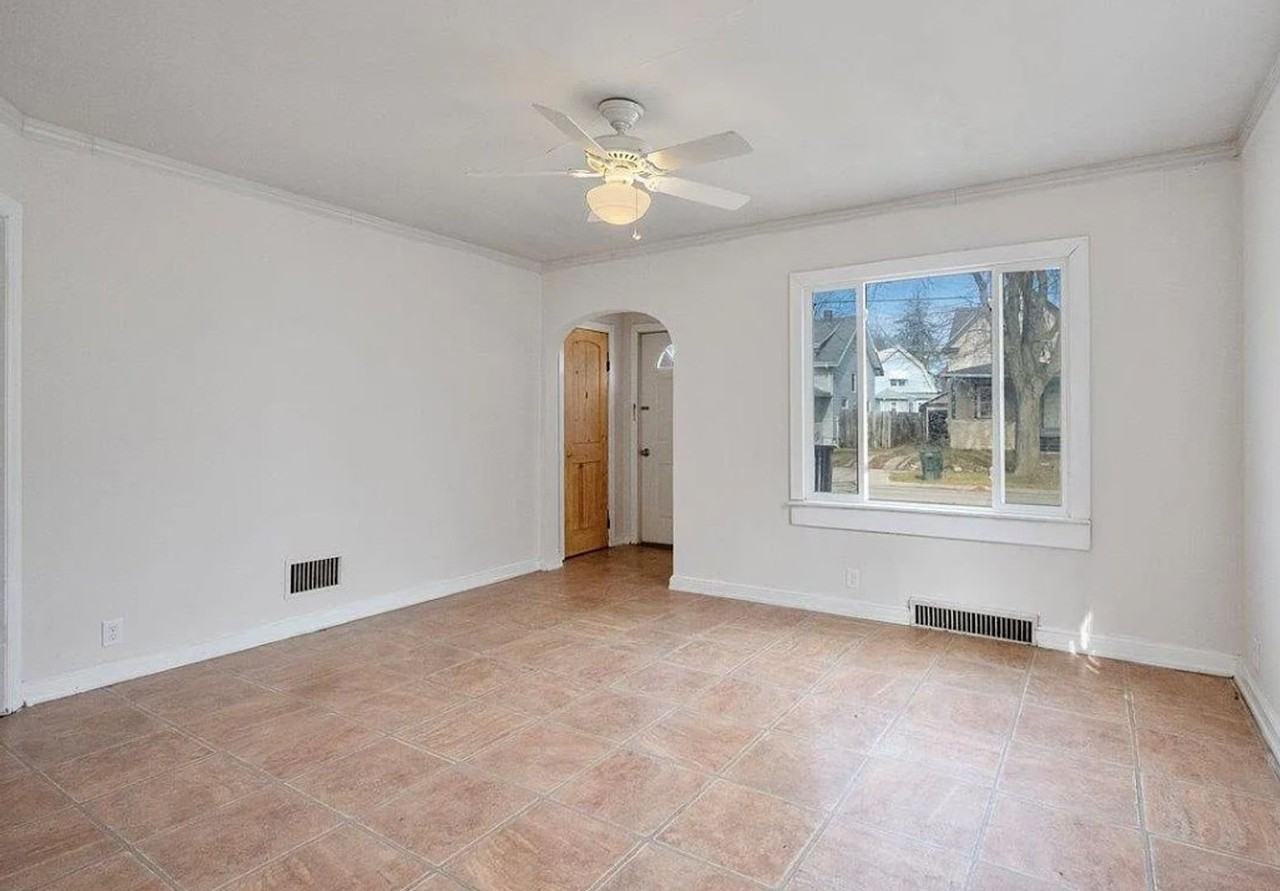 310 Williston Ave - Photo 4 of 14