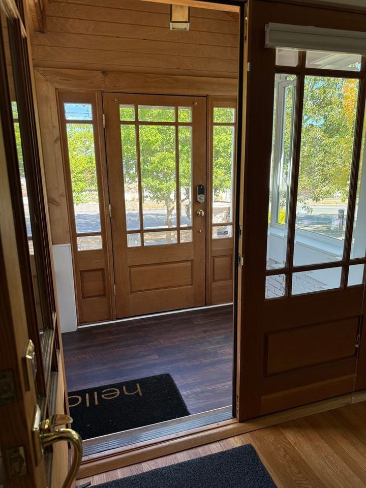 7959 Seward Park Ave S - Photo 2 of 29