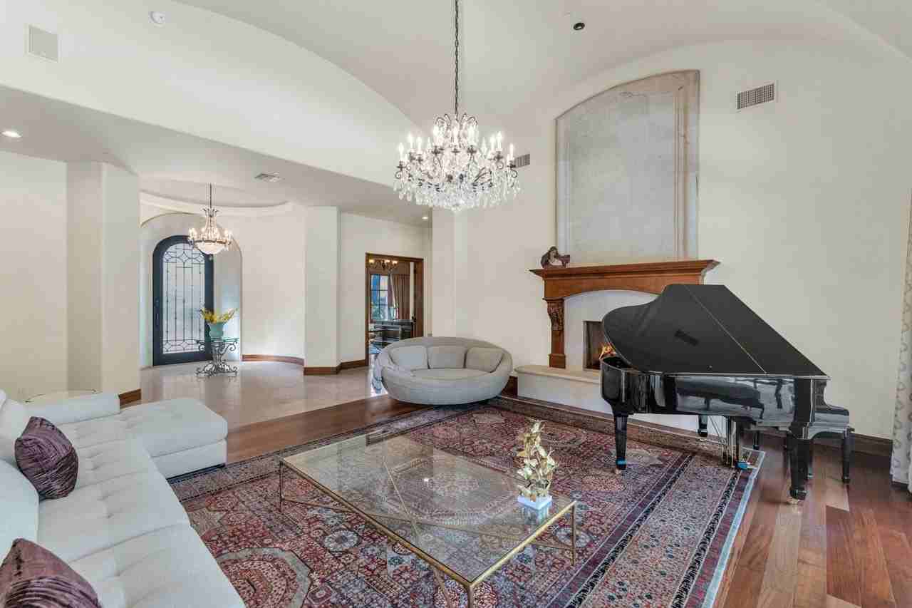 6730 Sunnyvale Road - Photo 4 of 44