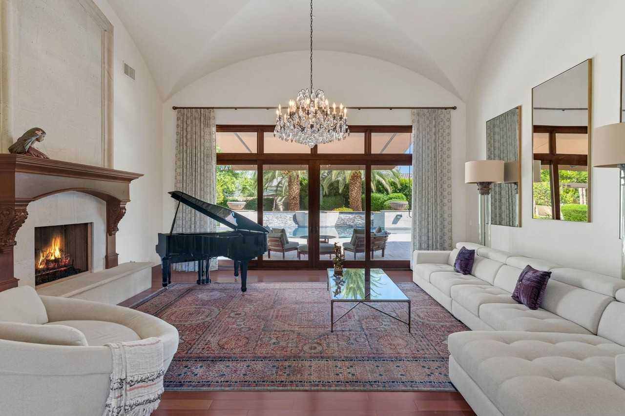 6730 Sunnyvale Road - Photo 5 of 44