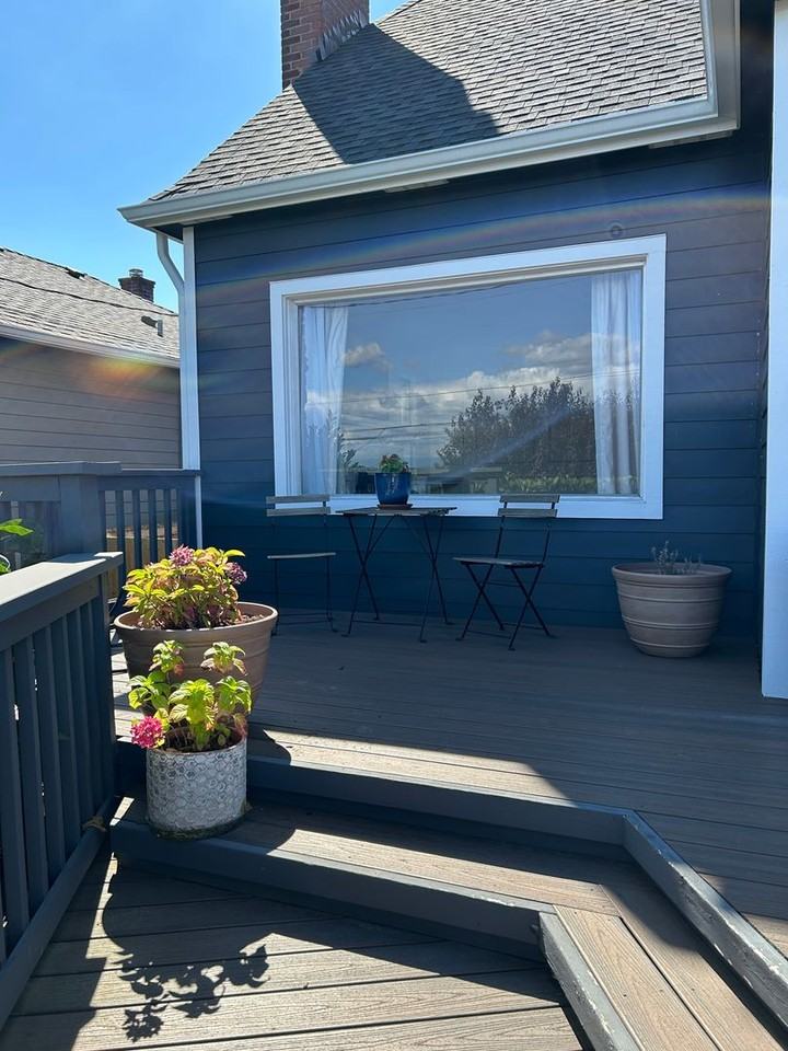 3211 37th Ave Sw - Photo 3 of 36