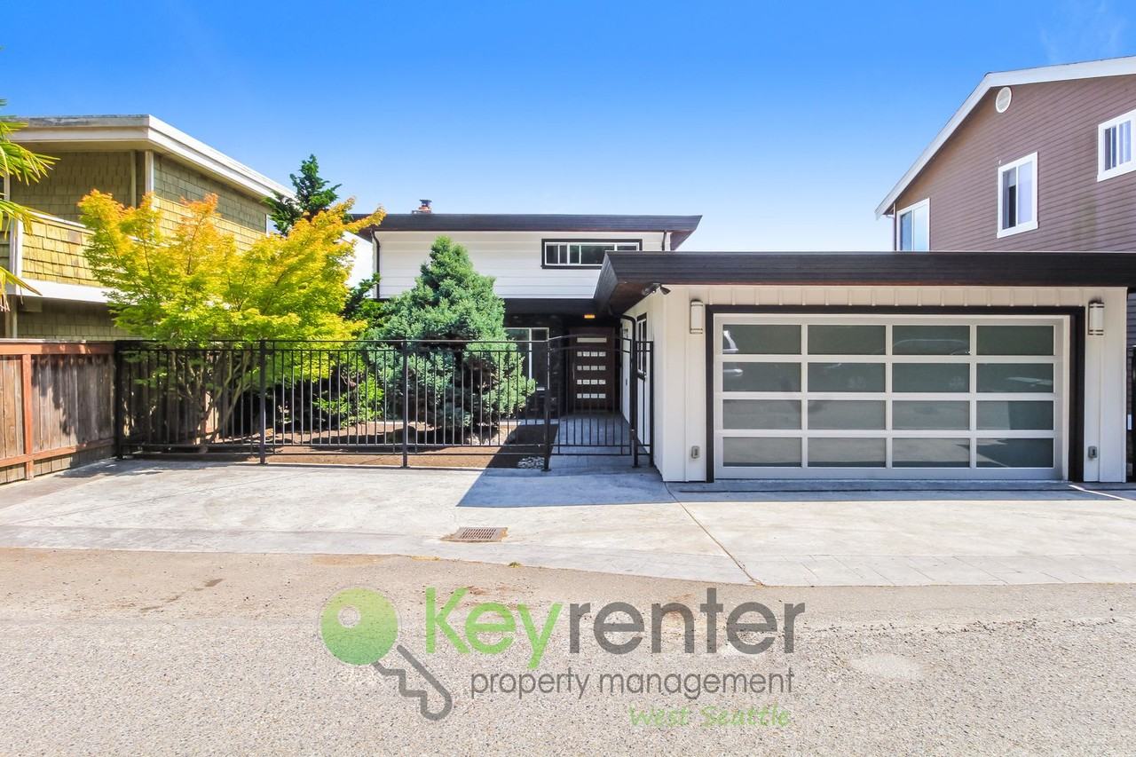 13556 Riviera Pl Ne - Photo 2 of 27