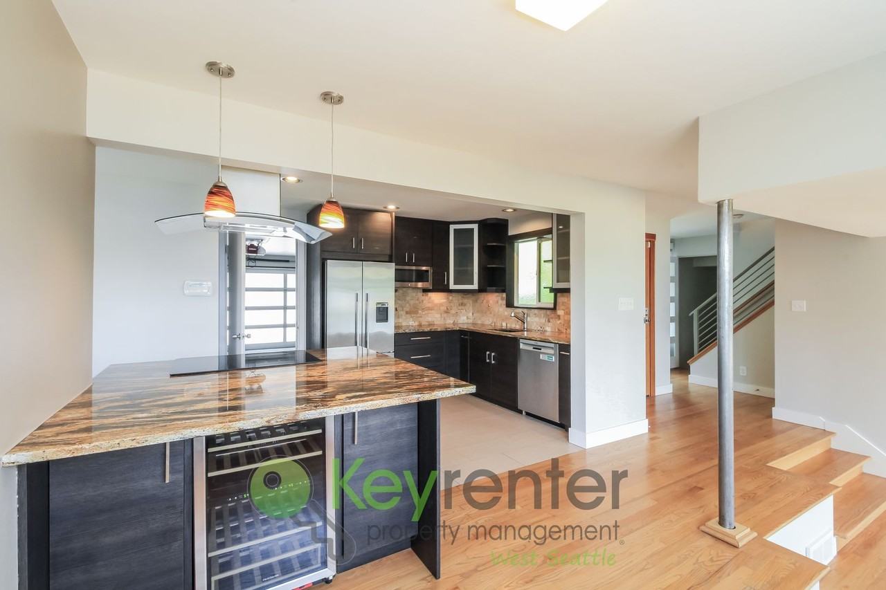 13556 Riviera Pl Ne - Photo 3 of 27