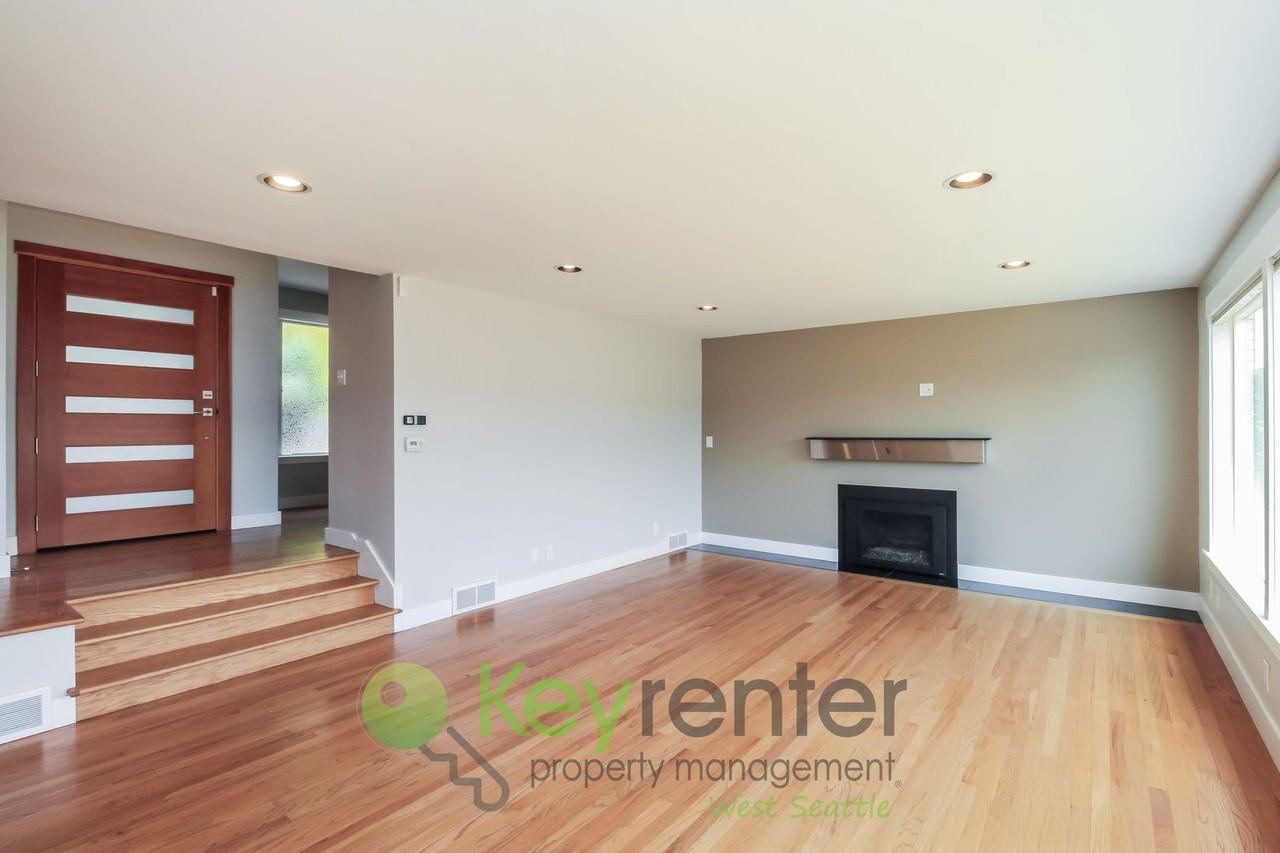 13556 Riviera Pl Ne - Photo 4 of 27