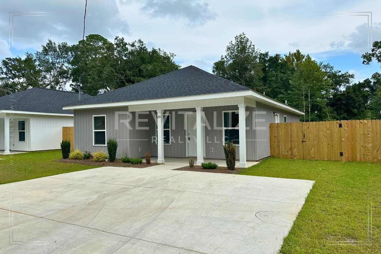 28 Everett Ave E - Photo 3 of 27