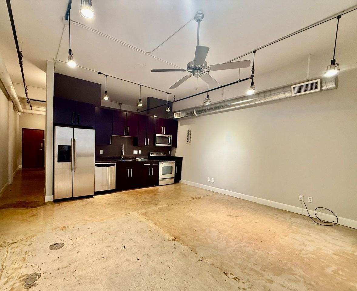 831 S Flores St #2209 - Photo 3 of 12