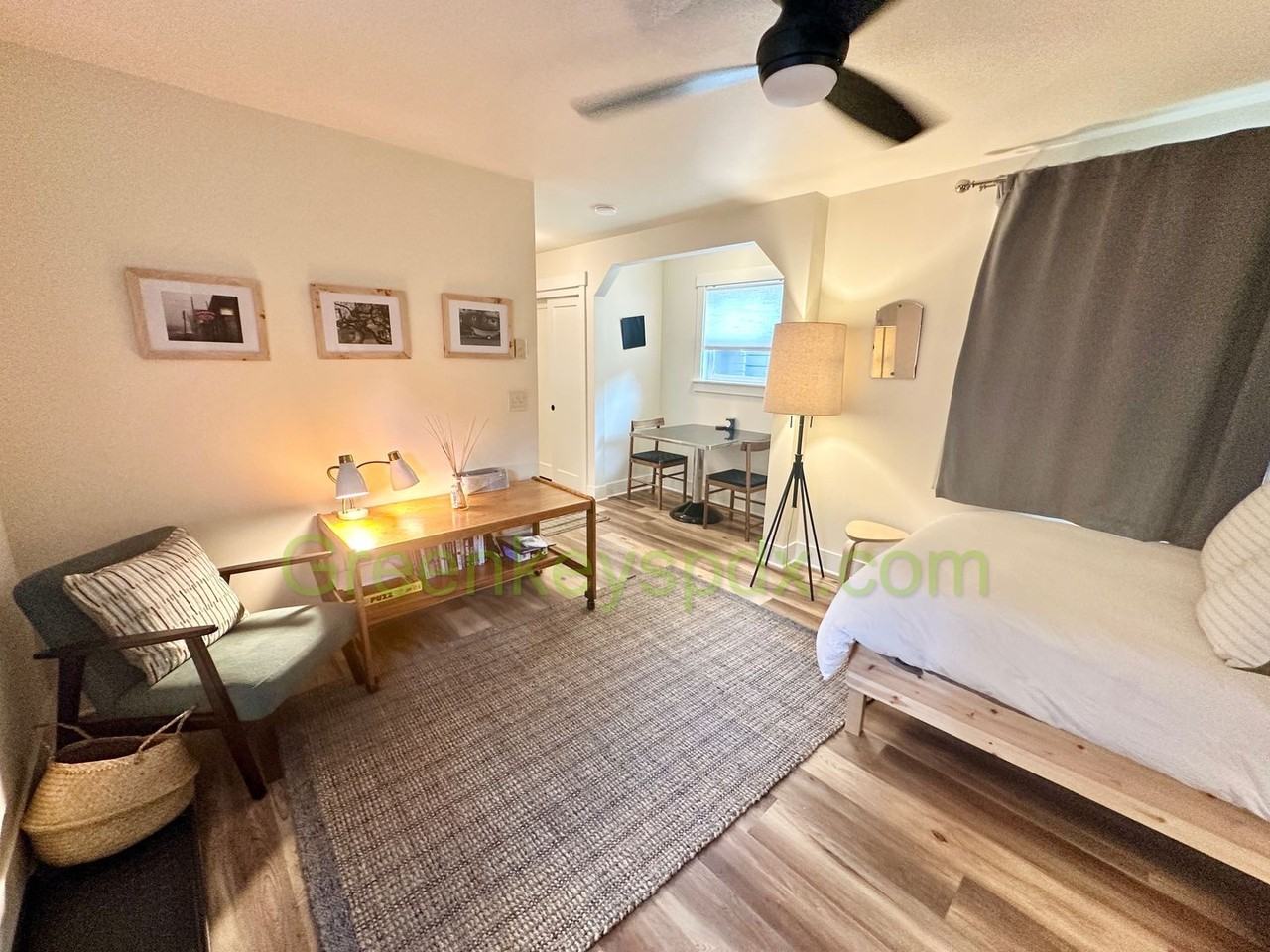 2314 Ne Couch St - Photo 2 of 18