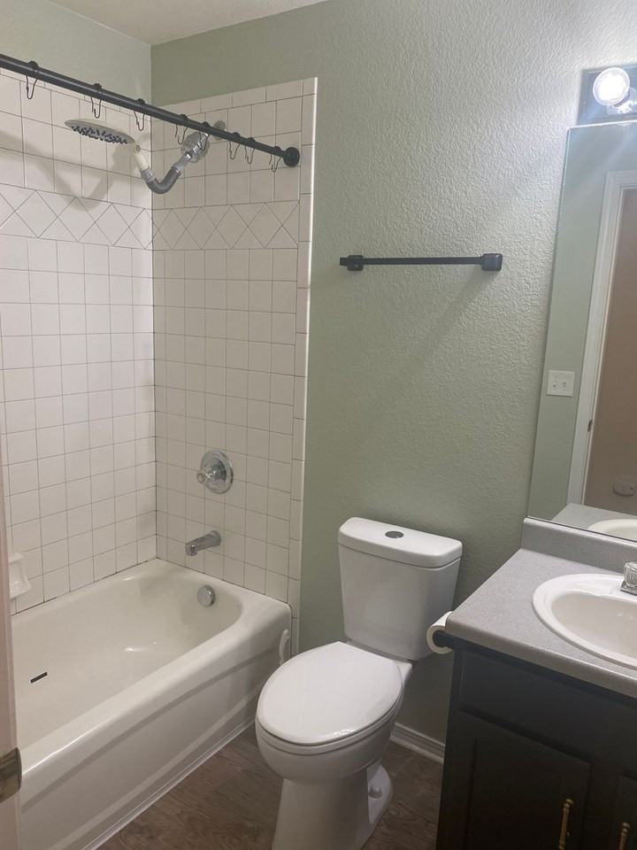 3040 Mandalay Grv - Photo 7 of 13