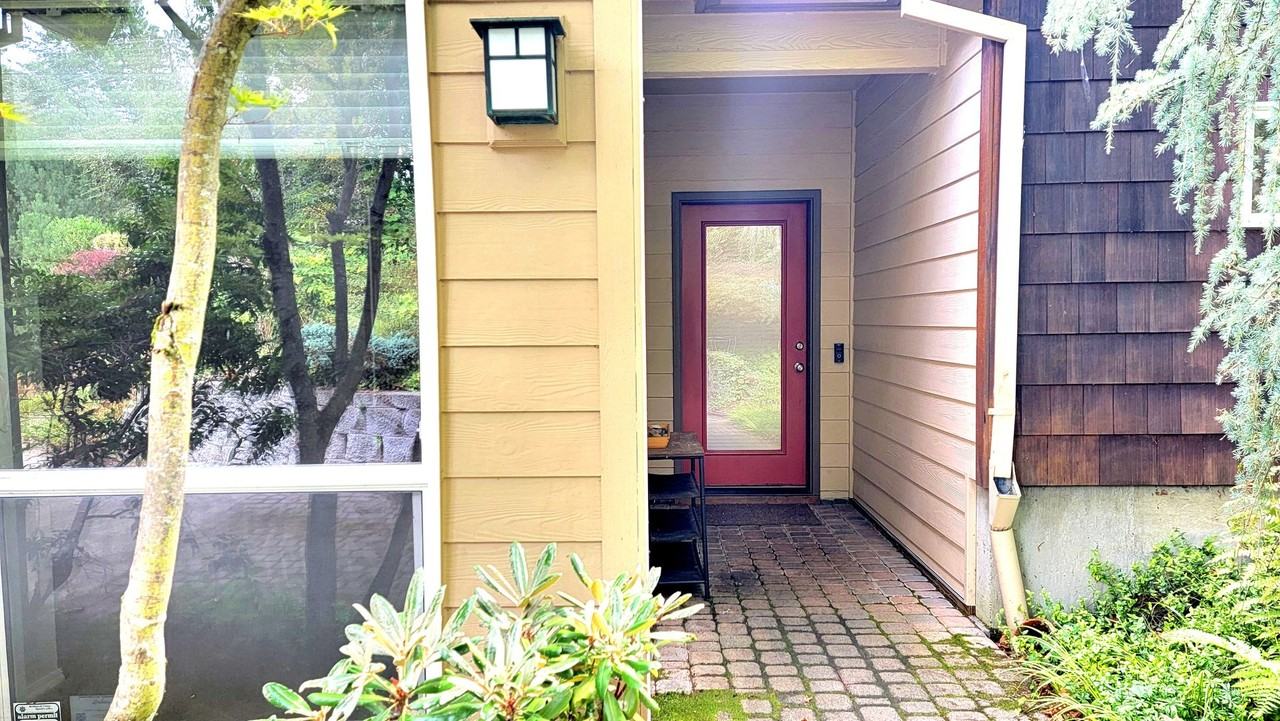 5176 Sw Custer St - Photo 3 of 28