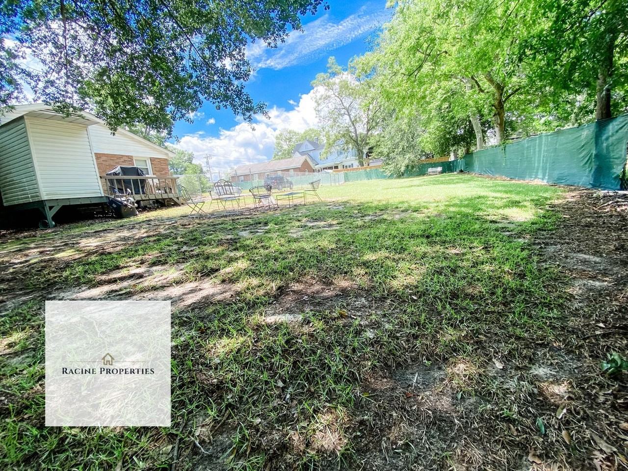 203 E Florida St - Photo 3 of 15