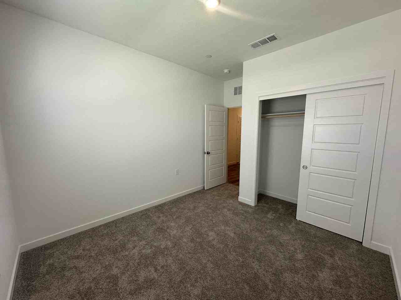 2502 Ward - Photo 5 of 25