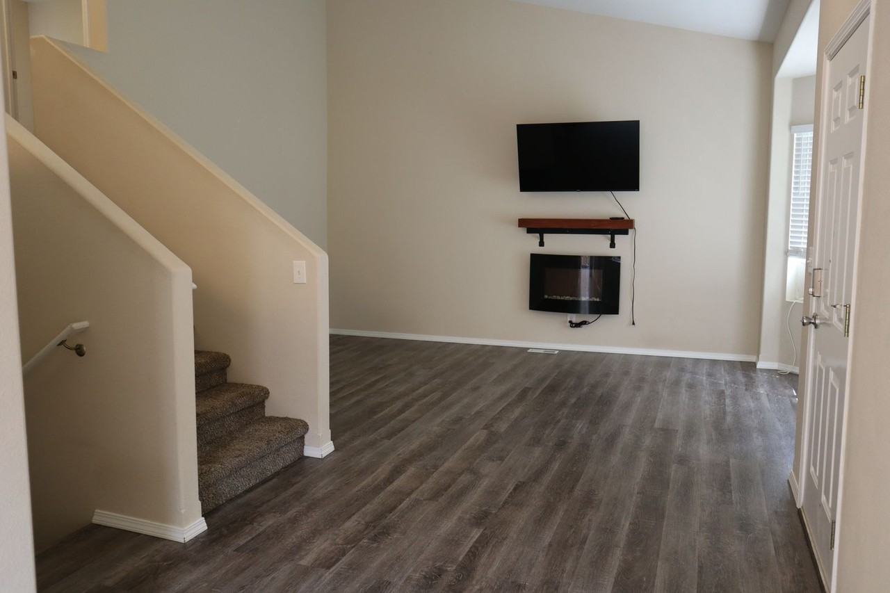 5773 N Morleau Ln - Photo 7 of 22