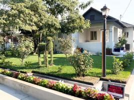 featured image of 520 Cypress Avenue