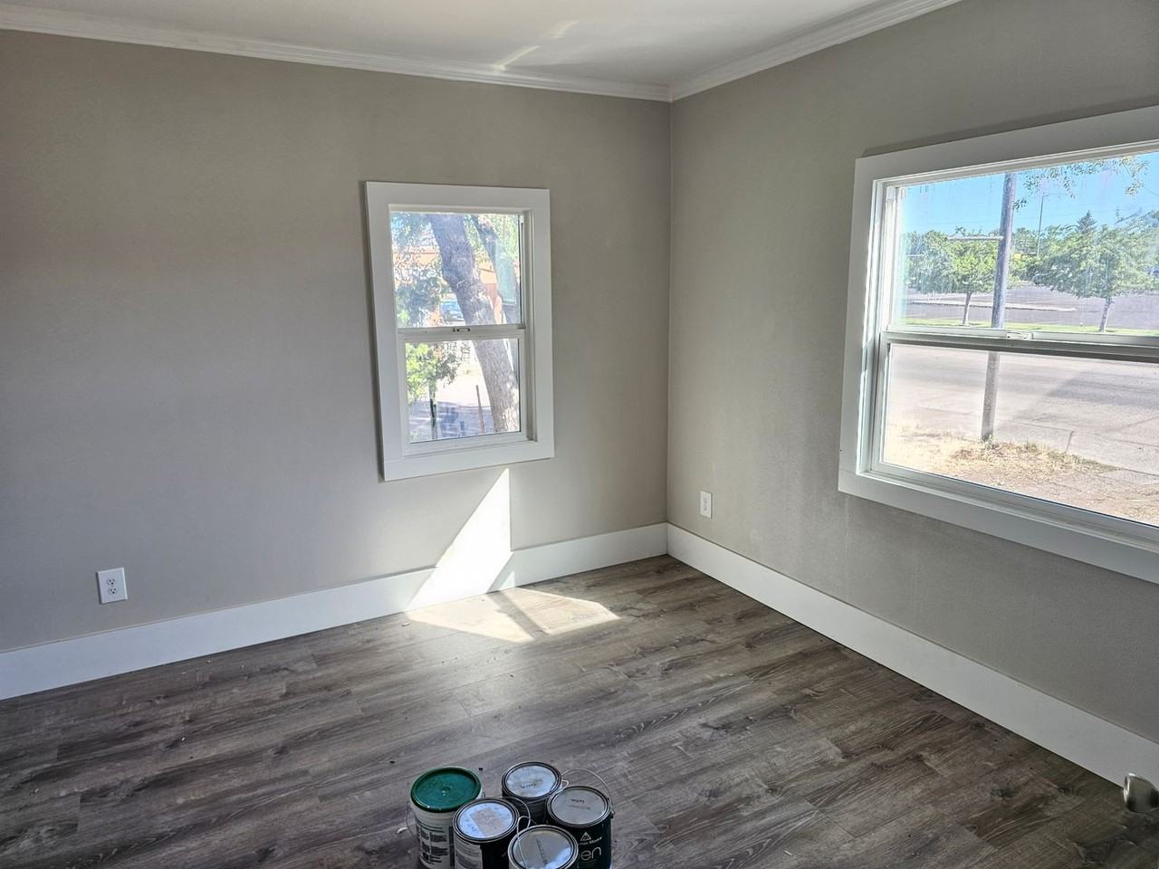 2110 Adams Ave - Photo 4 of 11