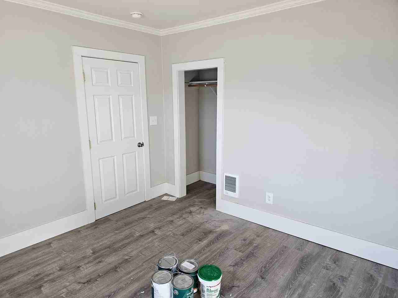 2110 Adams Ave - Photo 5 of 11