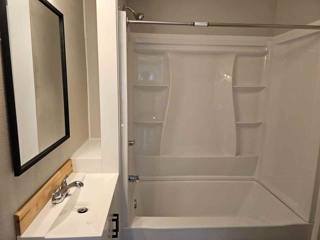 2110 Adams Ave - Photo 7 of 11