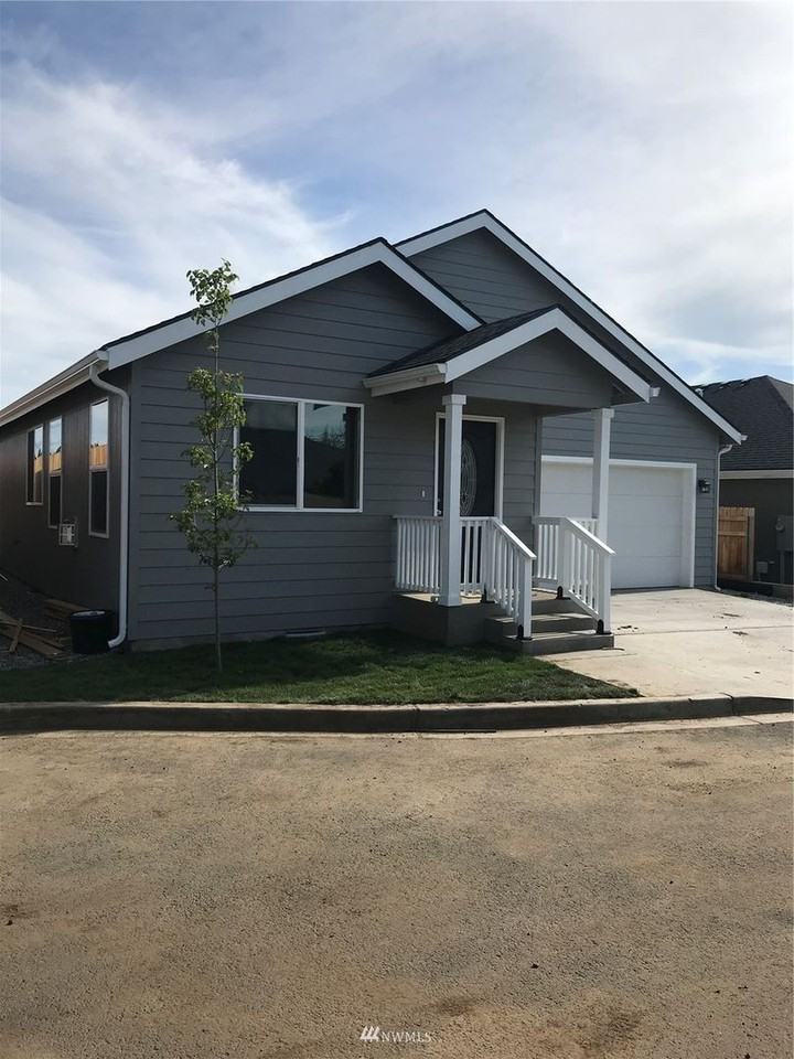 2024 Mary Ln - Photo 2 of 22