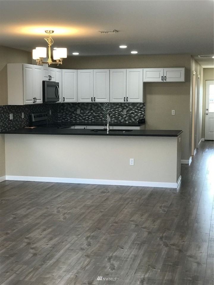 2024 Mary Ln - Photo 6 of 22