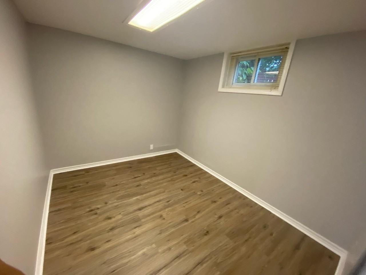 3450 Queenston Drive - Photo 3 of 9