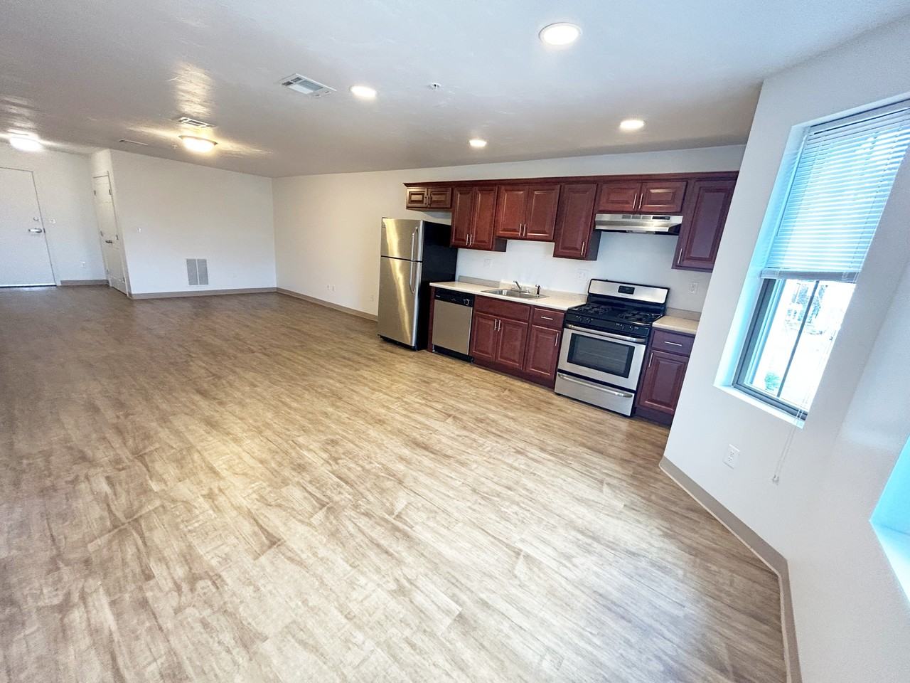 323 Washington St #408 - Photo 5 of 16