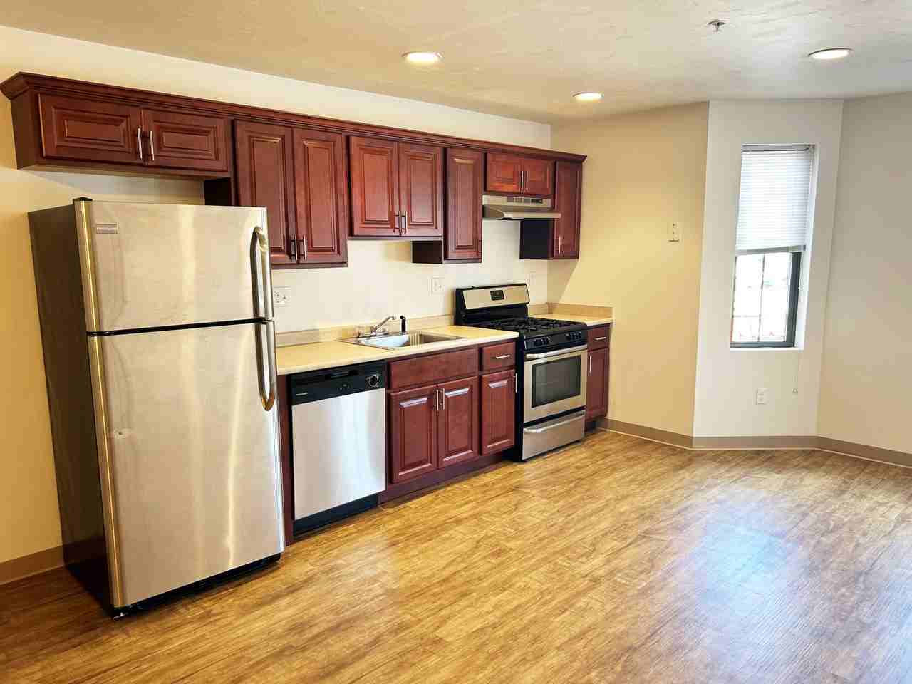 323 Washington St #408 - Photo 6 of 16