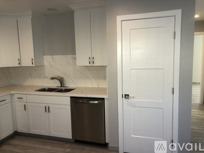 563 El Placer Rd #4 - Photo 3 of 25