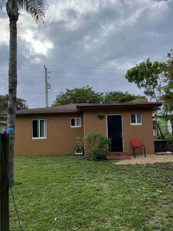 124 Nw 6th Ave #NA - Photo 3 of 28