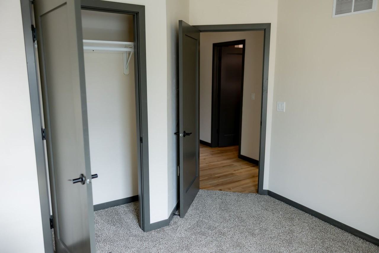 310 Juniper Dr - Photo 3 of 30