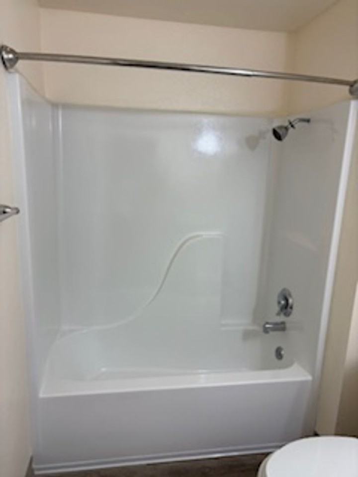 #400 BAYVIEW BY THE SEA APARTMENTS - Photo 2 of 6
