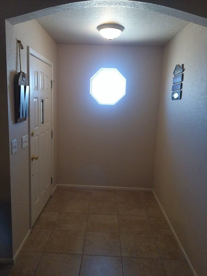 3168 Iroquois Dr - Photo 3 of 41