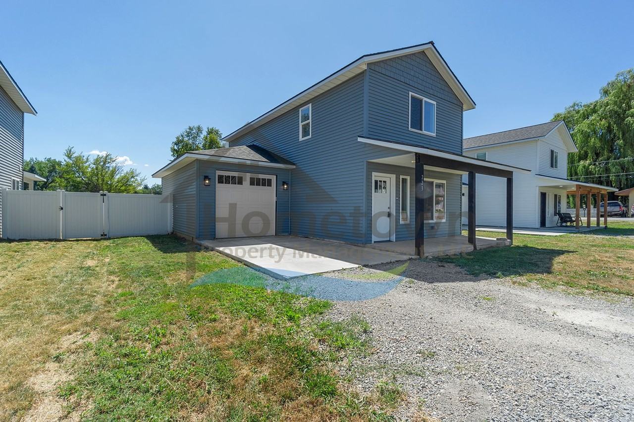 223 4th St - Photo 2 of 35