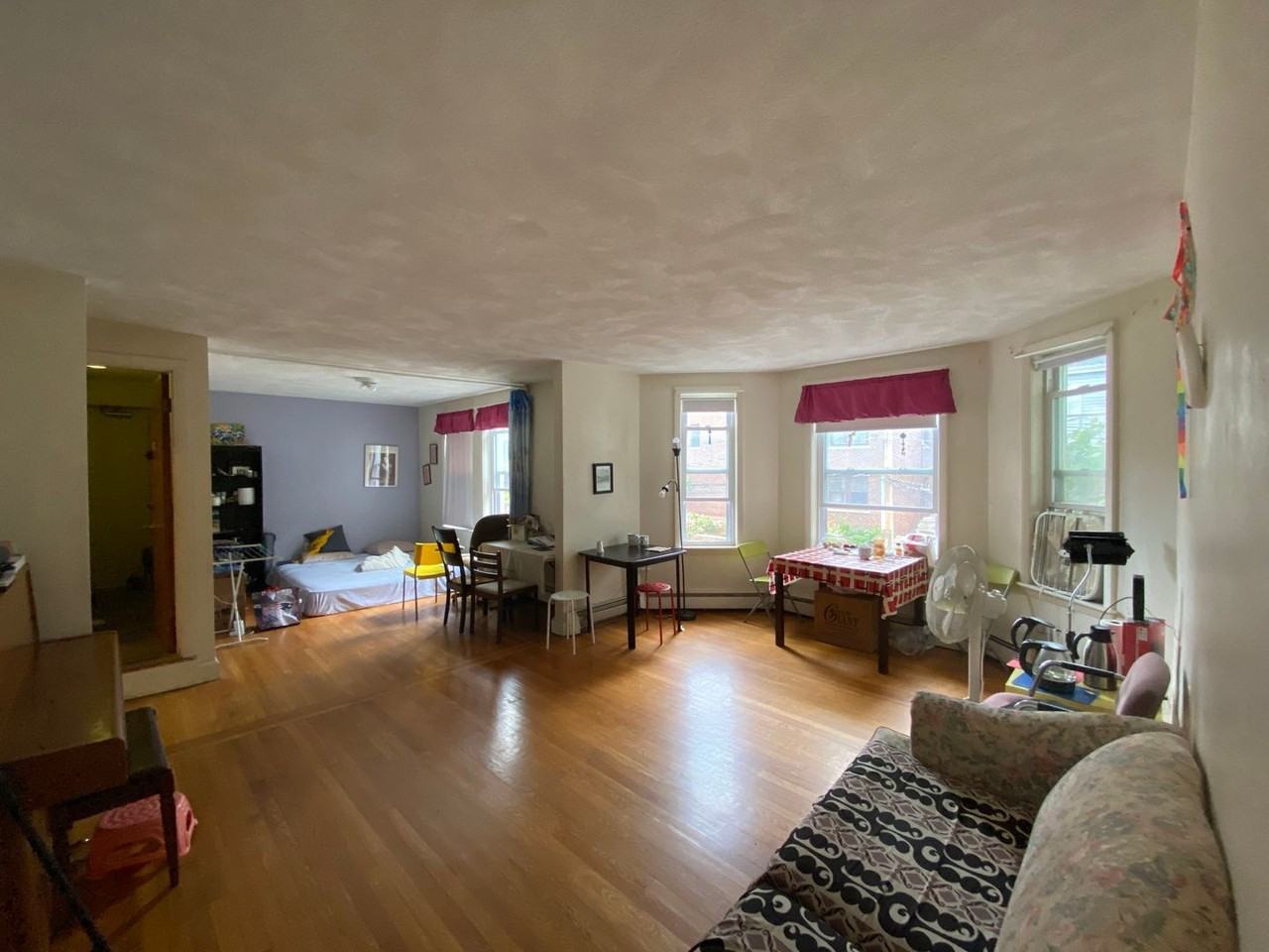 308 Tappan St - Photo 2 of 9
