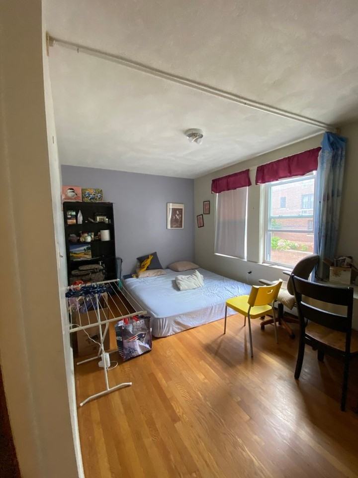 308 Tappan St - Photo 6 of 9