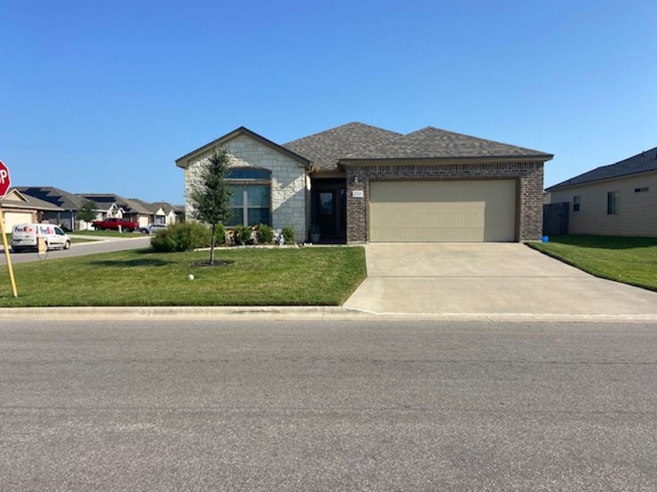 4748 Highmont Dr - Photo 2 of 12