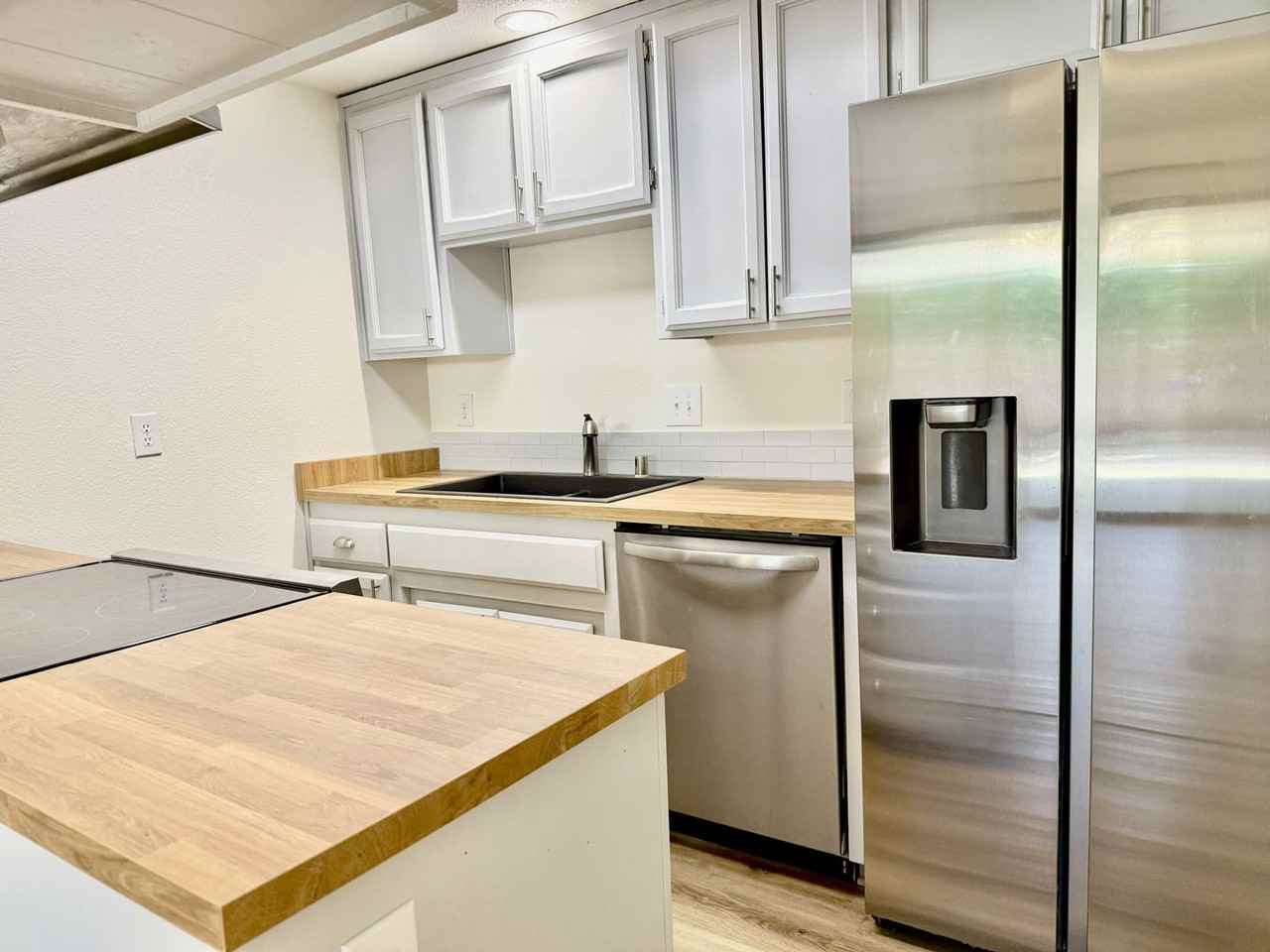 890 Athan Ave - Photo 2 of 14