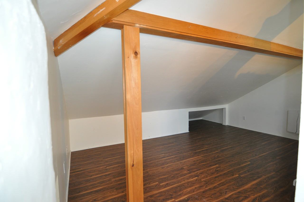 2241 Queen Street East Penthouse - Photo 3 of 29