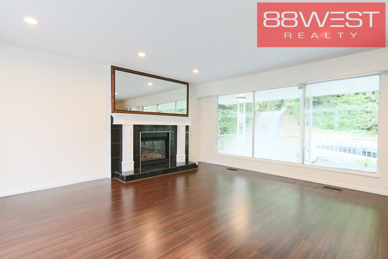 660 Kenwood Road - Photo 4 of 33