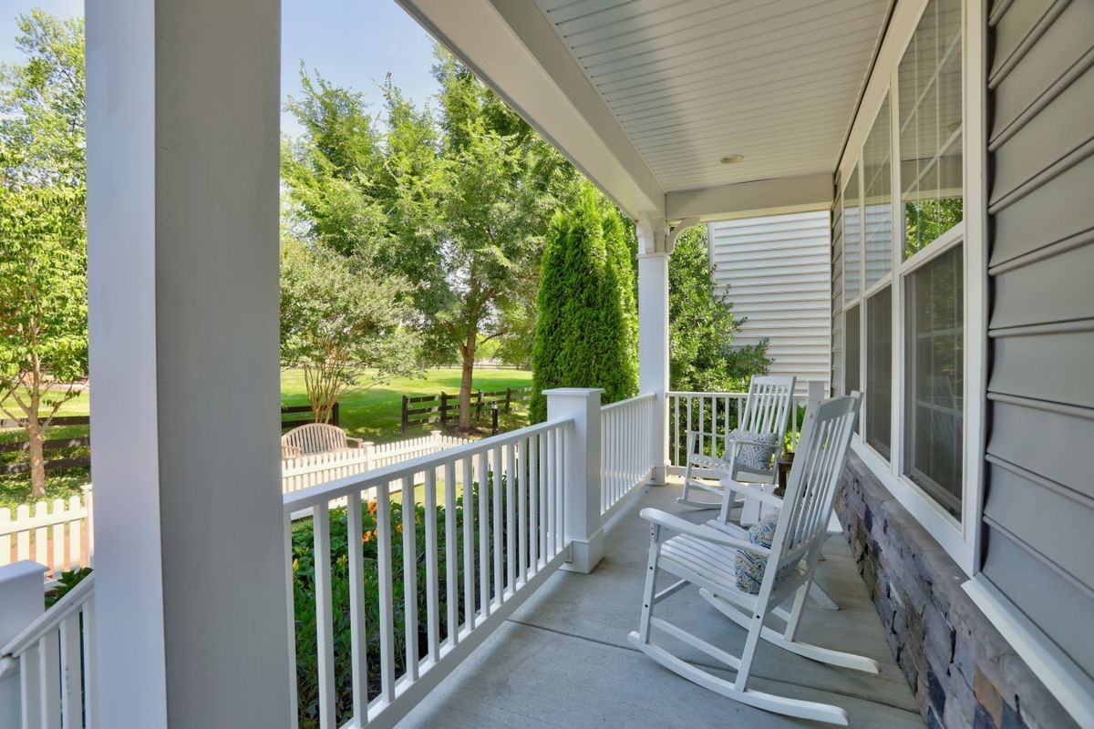 1412 Musgrove Aly - Photo 2 of 39