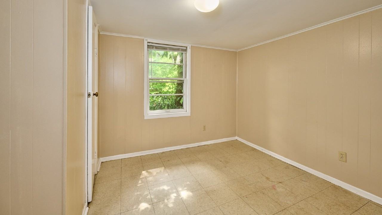 2014 Woodland St - Photo 6 of 10