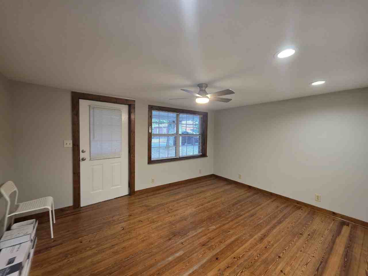 1050 Woody Ln #B - Photo 2 of 10