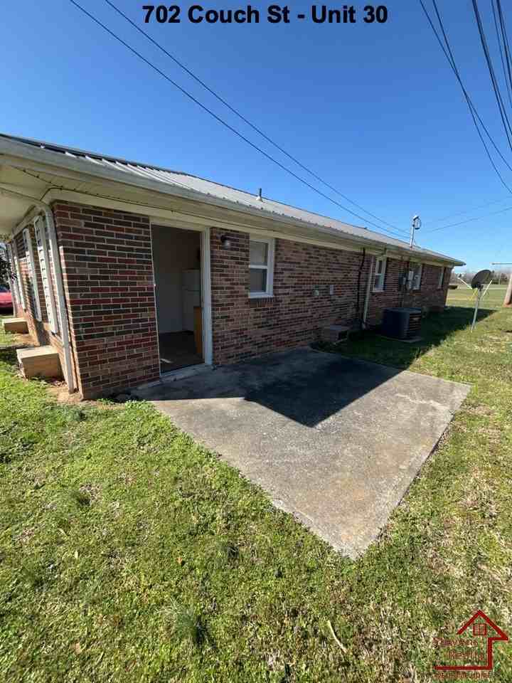 Couch Apartments - Photo 4 of 18