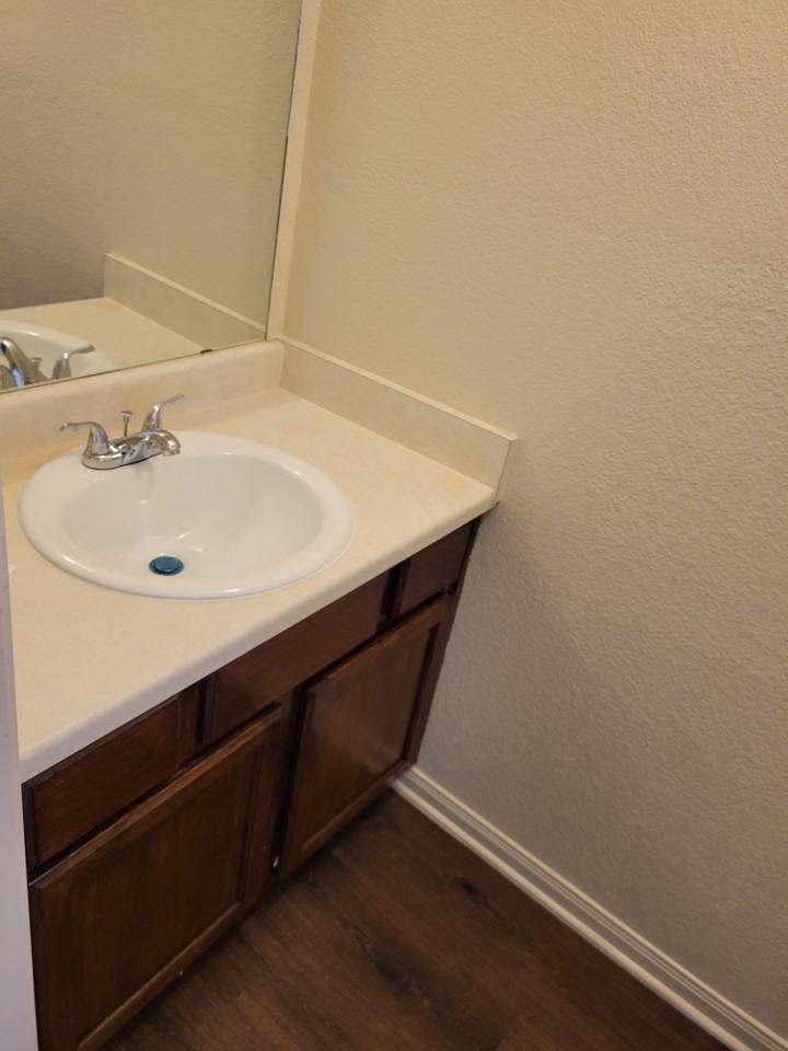 3200 Hereford Ln #B - Photo 7 of 28