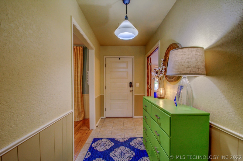 4622 Se Barlow Dr - Photo 2 of 20