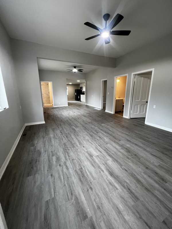 823 N Blaine St - Photo 2 of 17