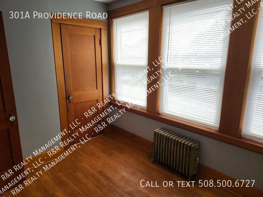 301A Providence Rd - Photo 3 of 20