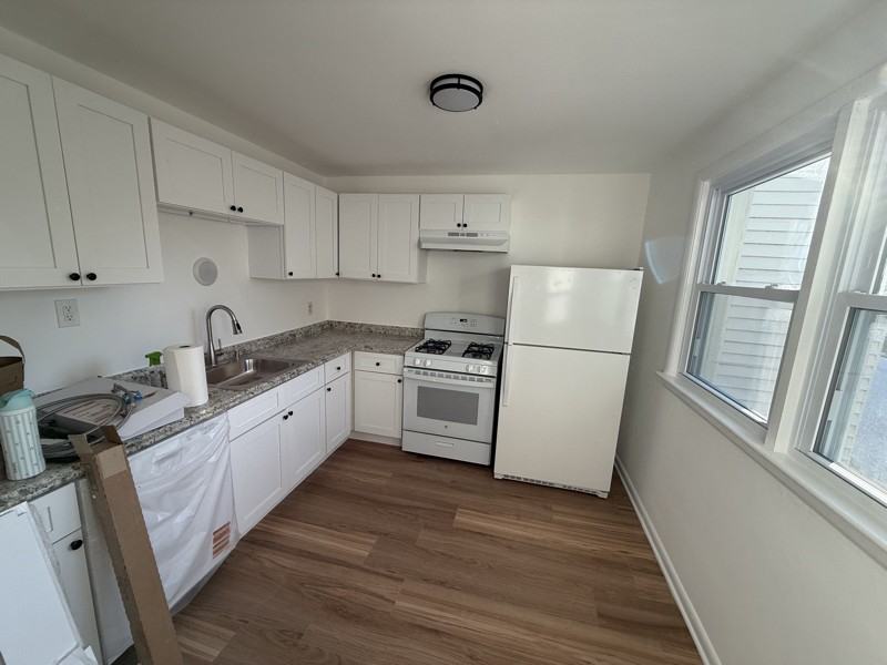 617 Park Ave #B - Photo 3 of 11